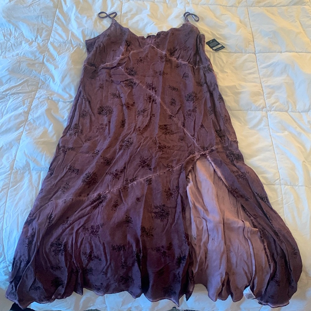 Lucky brand floral midi v-neck spaghetti strap dress